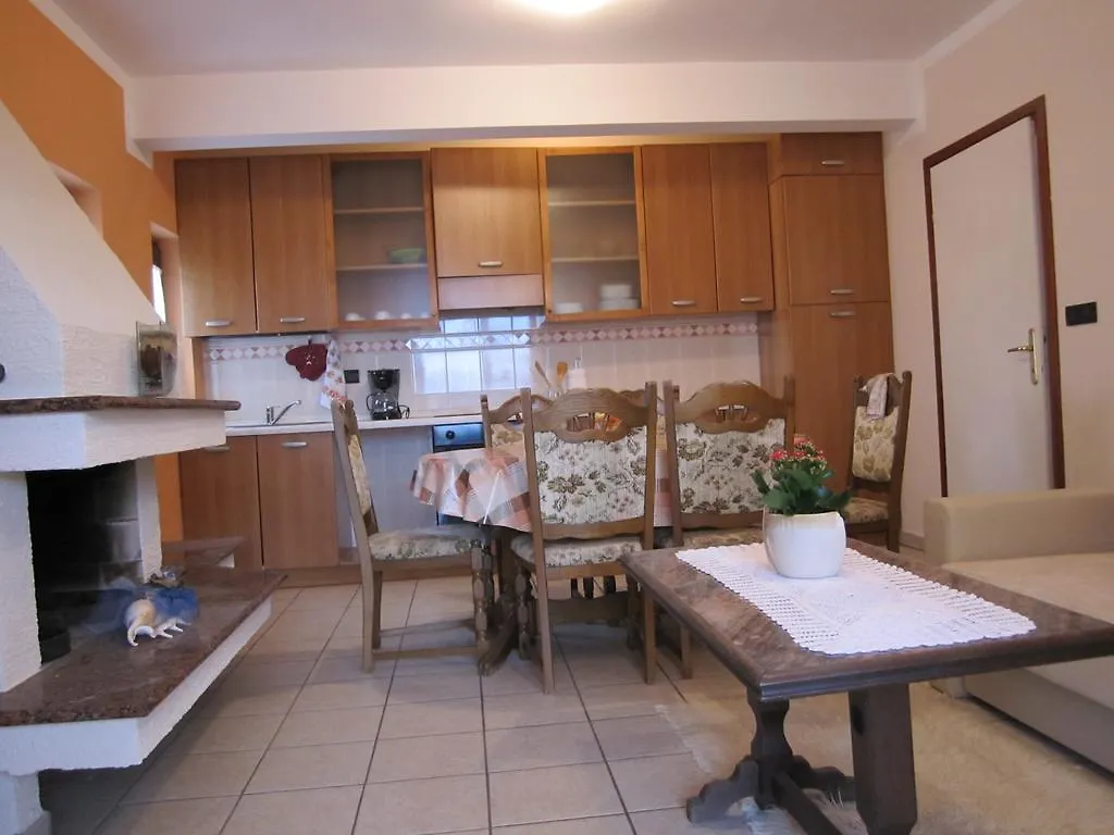Apartments Mediteraneo Tar-Vabriga 0*,  Croatia