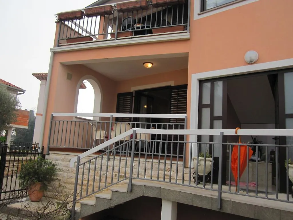 Apartments Mediteraneo Tar-Vabriga 0*,  Croatia