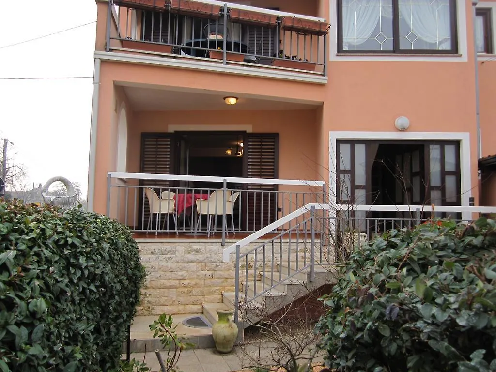 Apartments Mediteraneo Tar-Vabriga