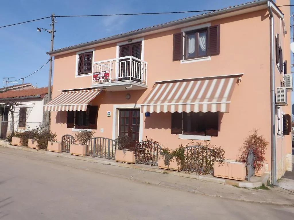 Apartments Mediteraneo Tar-Vabriga
