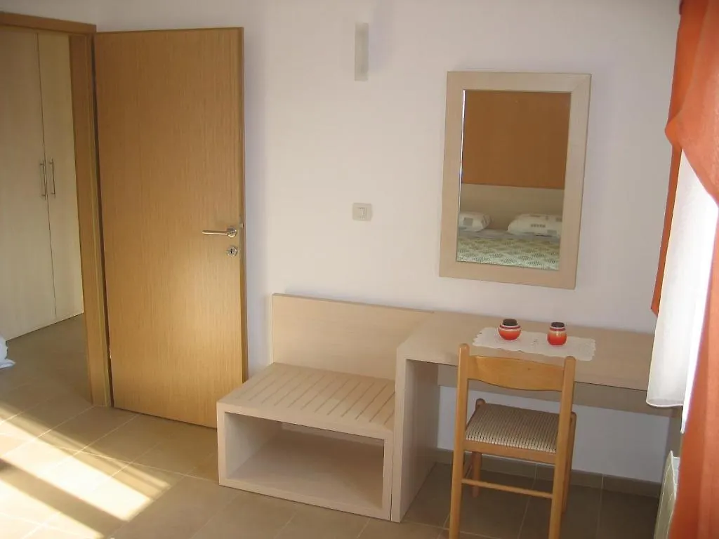 Apartments Mediteraneo Tar-Vabriga
