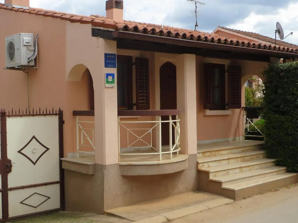 Apartments Mediteraneo Tar-Vabriga